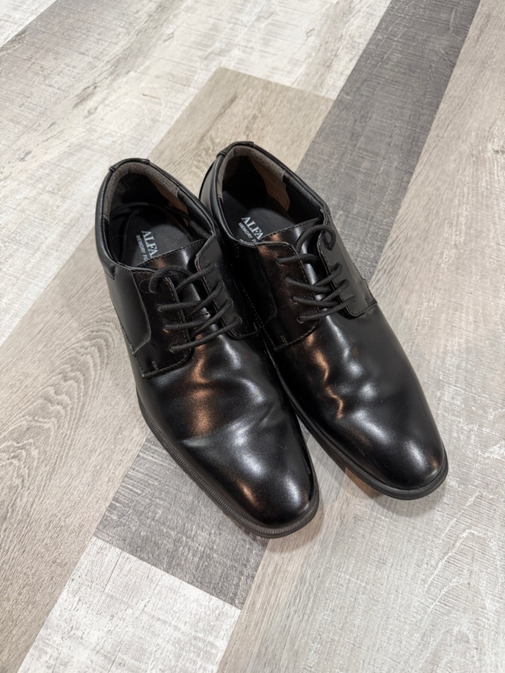Alfani Black Men’s Lace-Up Derby Shoes